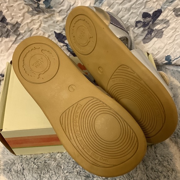 Livie and Luca Unicorn size 1 - Picture 2 of 2